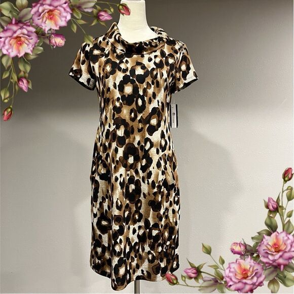 Leopard print cap sleeve dress - Picture 1 of 15